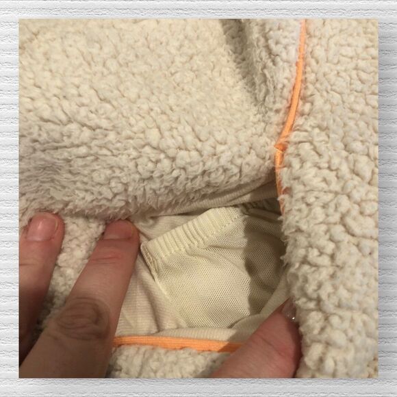 Athleta Girl XL 14 Sherpa Fleece Pullover Cream Blue Trim Thumbholes Quarter Zip - Picture 4 of 6